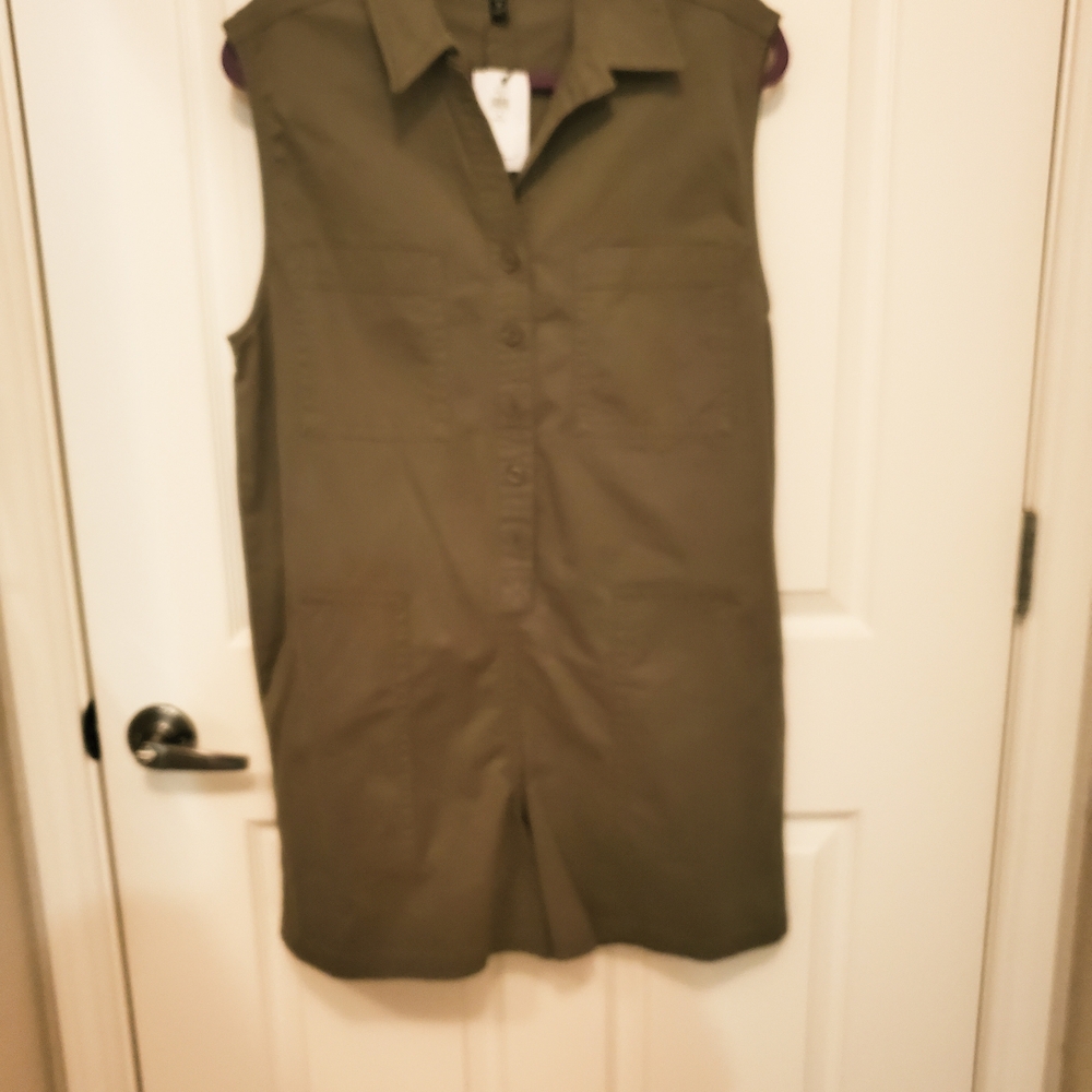Sleeveless Olive Green Button-Up Dress